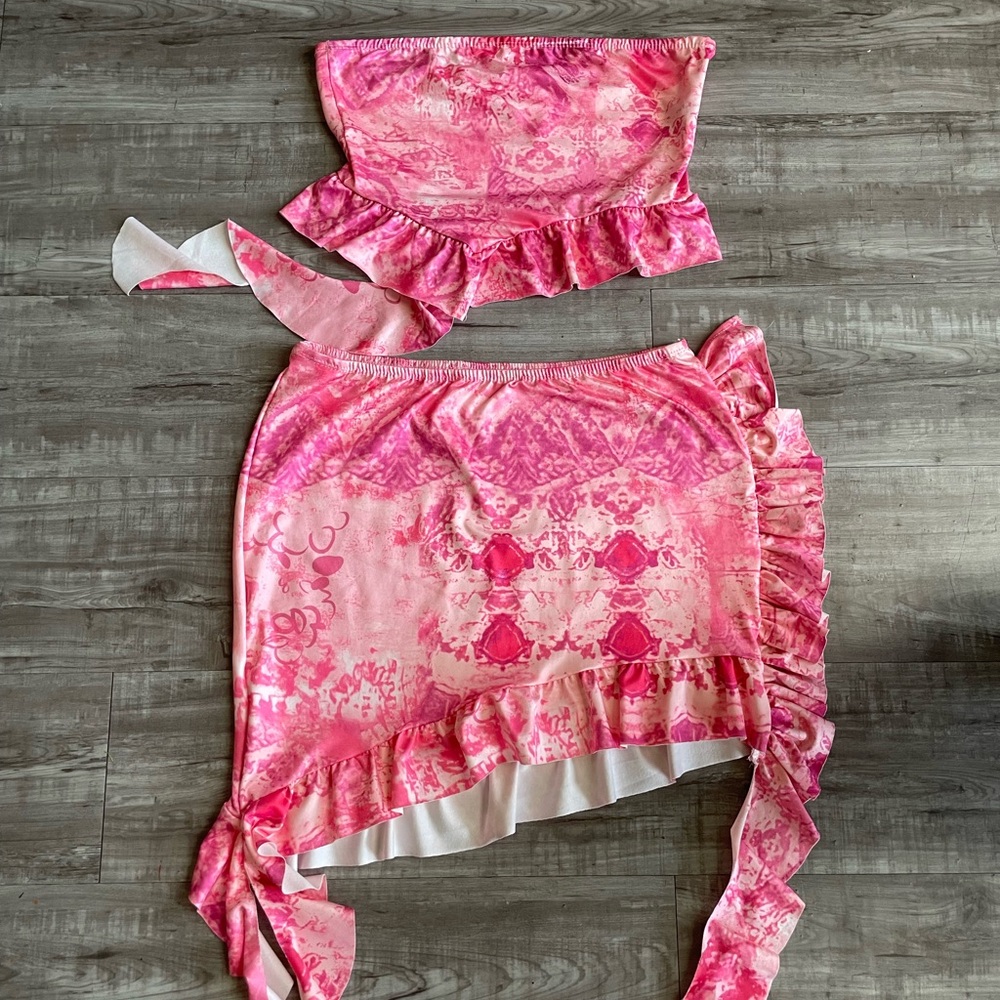 PINK FLORAL TWO PIECE SET